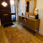 Lakeside Townhouse - Homely & Modern Killaloe