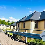 Lakeside Townhouse - Homely & Modern Killaloe
