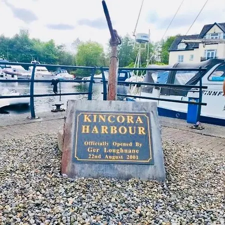 Lakeside Townhouse - Homely & Modern * Killaloe