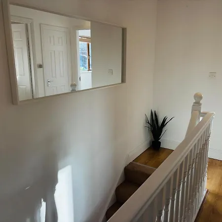 Appartamento Lakeside Townhouse - Homely & Modern *