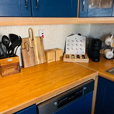 Lakeside Townhouse - Homely & Modern Appartamento