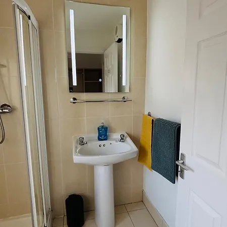 Lakeside Townhouse - Homely & Modern * Killaloe