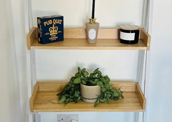 Apartamento Lakeside Townhouse - Homely & Modern