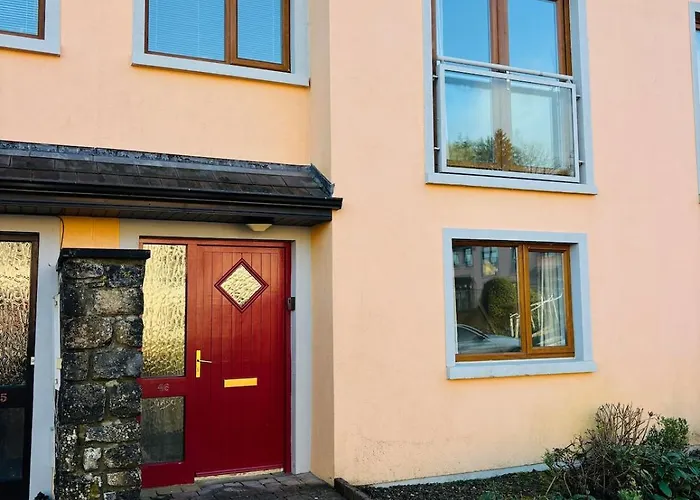 Apartamento Lakeside Townhouse - Homely & Modern