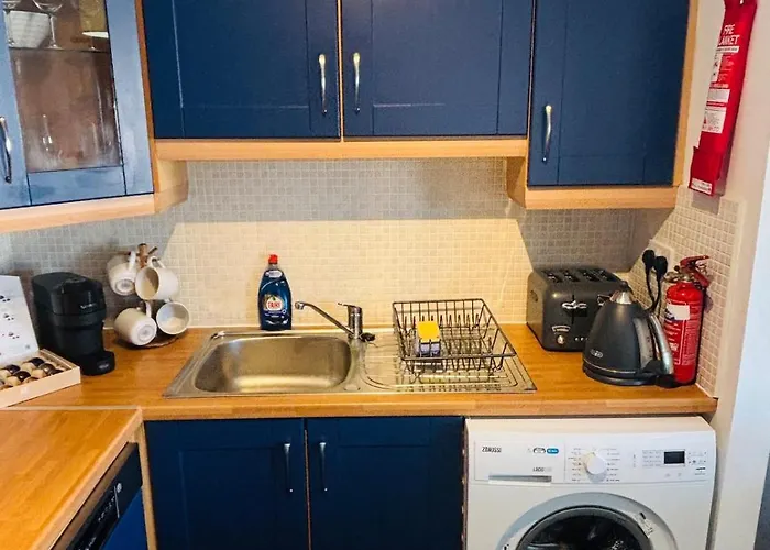 Apartamento Lakeside Townhouse - Homely & Modern