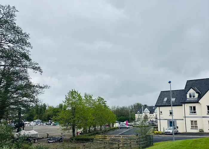 Apartment Lakeside Townhouse - Homely & Modern